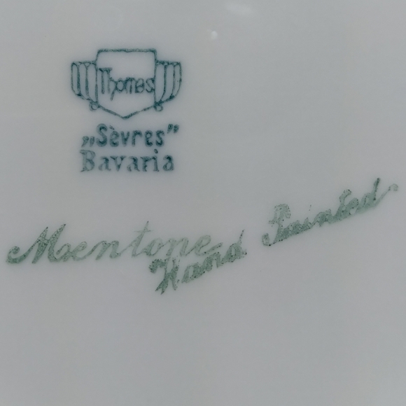 Thomas Sevres SIGNED Hand-painted Porcelein Plate - Picture 11 of 12